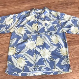 Tommy Bahama shirt button Down 100% Silk M Medium